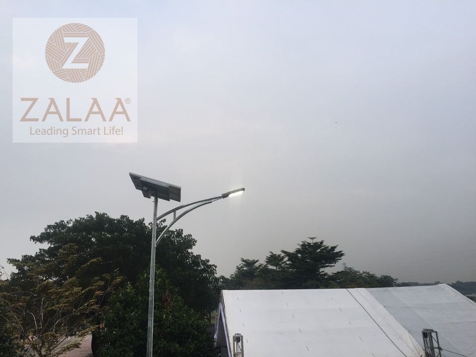 Dự án chiếu sáng sân trường Đại học Kinh tế Luật TP Hồ Chí Minh với đèn năng lượng mặt trời Zalaa Solar Lighting