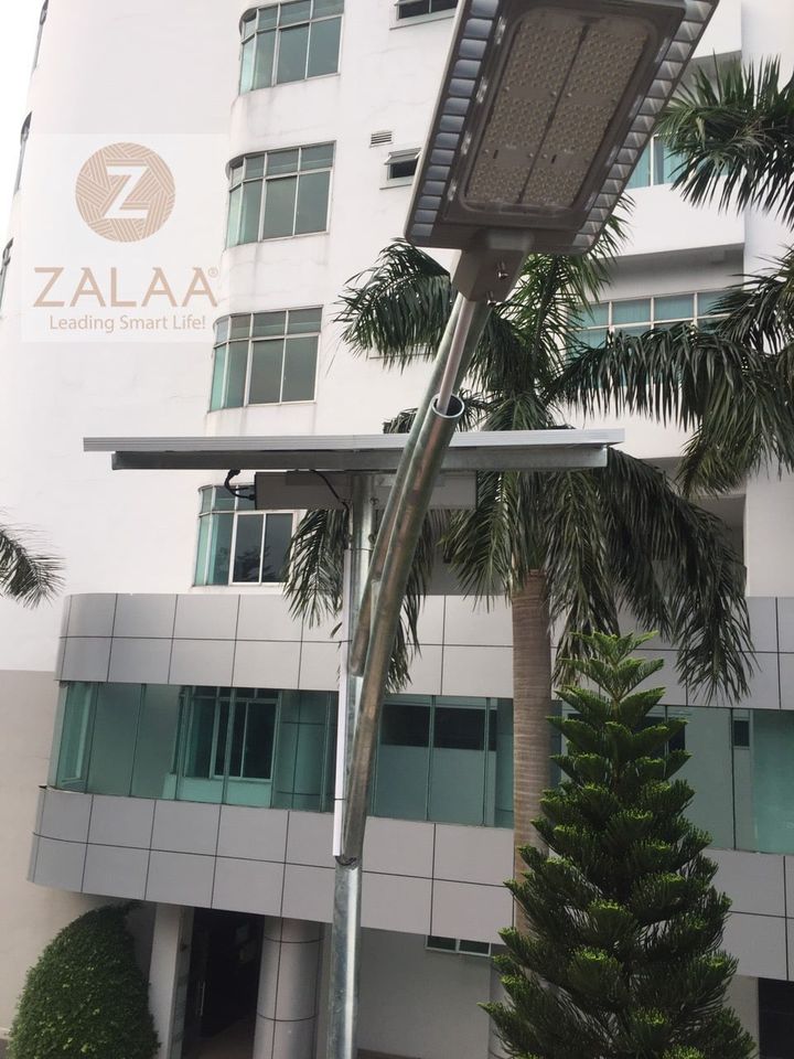 Dự án chiếu sáng sân trường Đại học Kinh tế Luật TP Hồ Chí Minh với đèn năng lượng mặt trời Zalaa Solar Lighting 