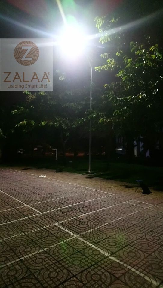 Dự án chiếu sáng sân trường Đại học Kinh tế Luật TP Hồ Chí Minh với đèn năng lượng mặt trời Zalaa Solar Lighting