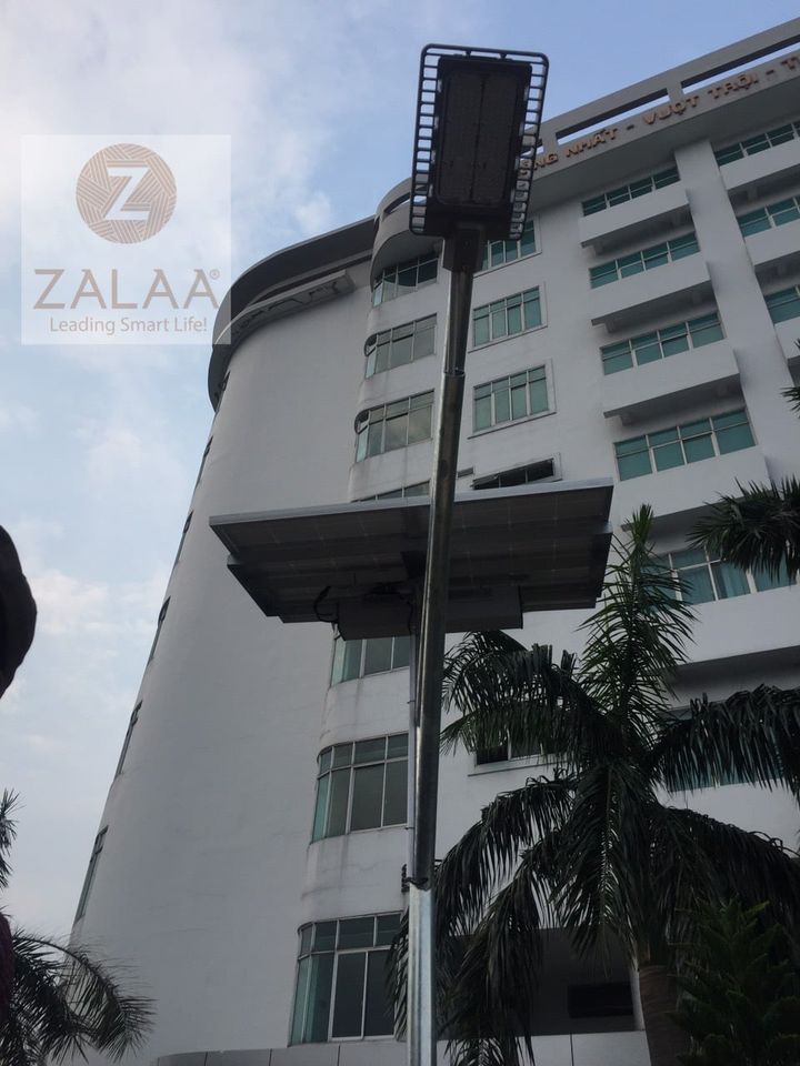 Dự án chiếu sáng sân trường Đại học Kinh tế Luật TP Hồ Chí Minh với đèn năng lượng mặt trời Zalaa Solar Lighting