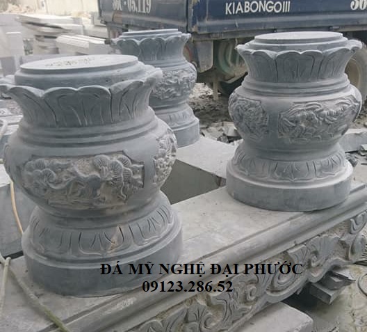 Chân tảng đá cao chất liệu đá xanh