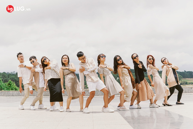 Du lịch cùng hội bạn thân