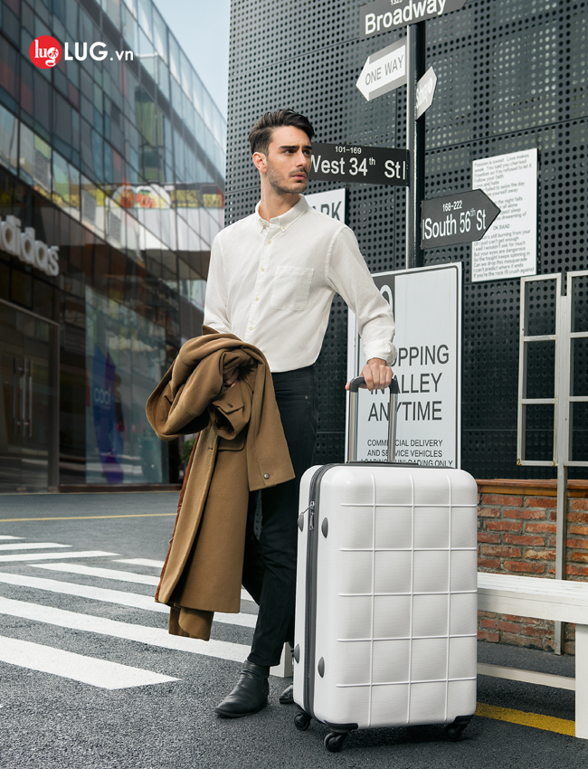 ECHOLAC - KỈ NGUYÊN VALI DU LỊCH THÔNG MINH