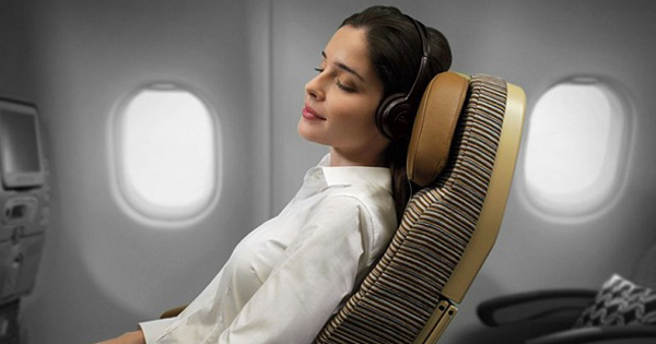 Mẹo Có Giấc Ngủ Ngon Khi Đi Máy Bay Để Có Chuyến Công Tác Thành Công