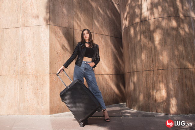 Nên Mua Vali Size 20 Hay 24 Cho Chuyến Công Tác 1 Tuần?