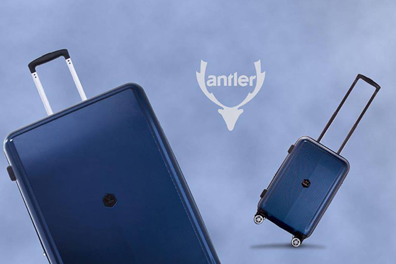 Tỏa sáng phong cách riêng cùng vali Antler Odda A851 và chất liệu nhựa PC