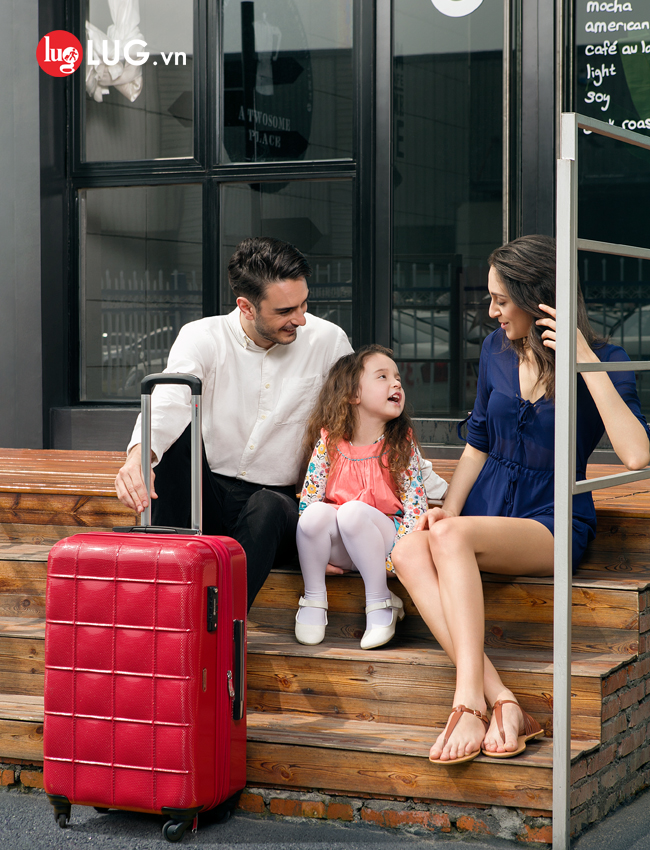 Vali Nhựa Loại Nào Tốt Và Những Lưu Ý Khi Chọn Vali Kéo Nhựa