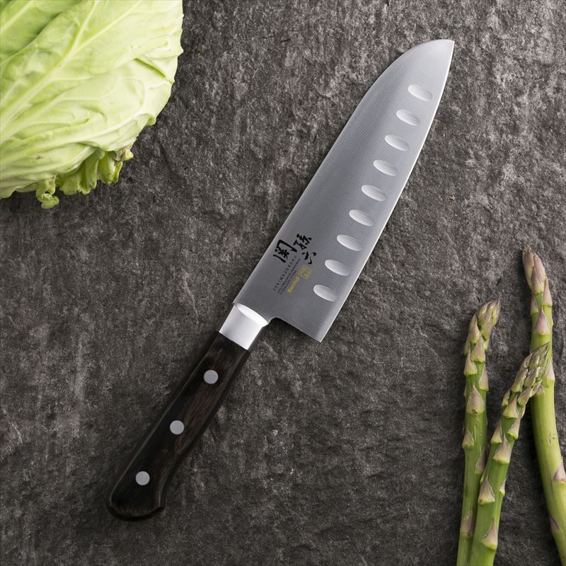 KAI - Seki Magoroku Benifuji - Dao Santoku hollow - 16.5cm