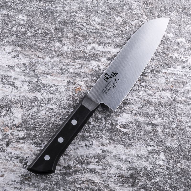 KAI - Seki Magoroku Wakatake - Dao Santoku - 14.5cm