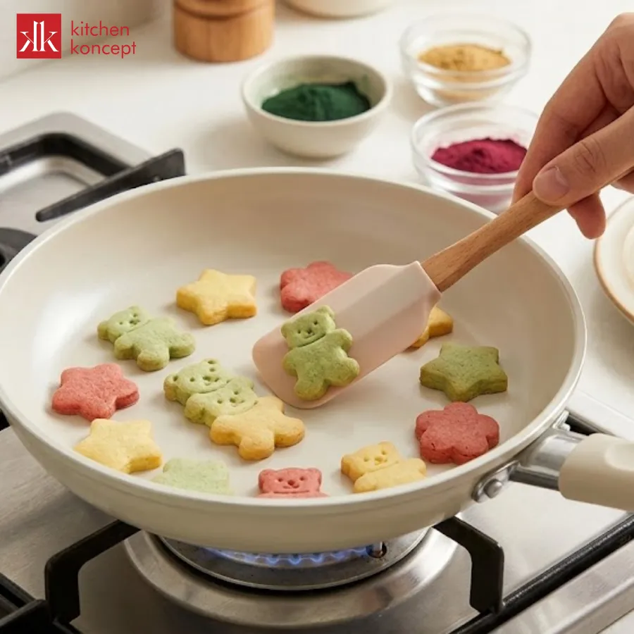 Làm bánh quy có tạo hình dễ thương bằng chảo