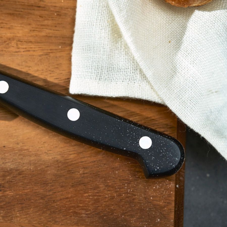 Bảo quản tốt để dao cắt bánh mì được bền