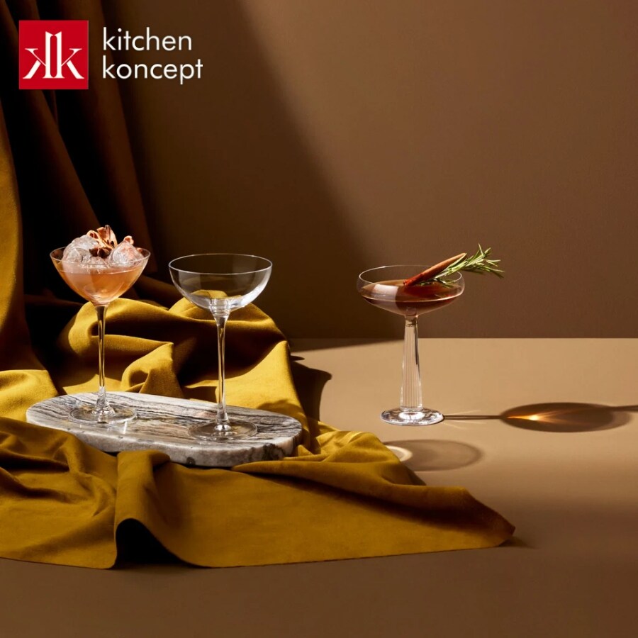 Cách rửa ly pha lê không bị trầy xước bằng khăn