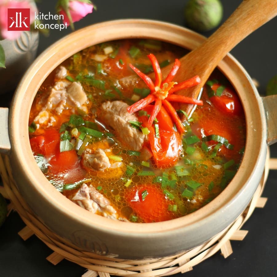 Canh chua nấu sườn non đậm đà