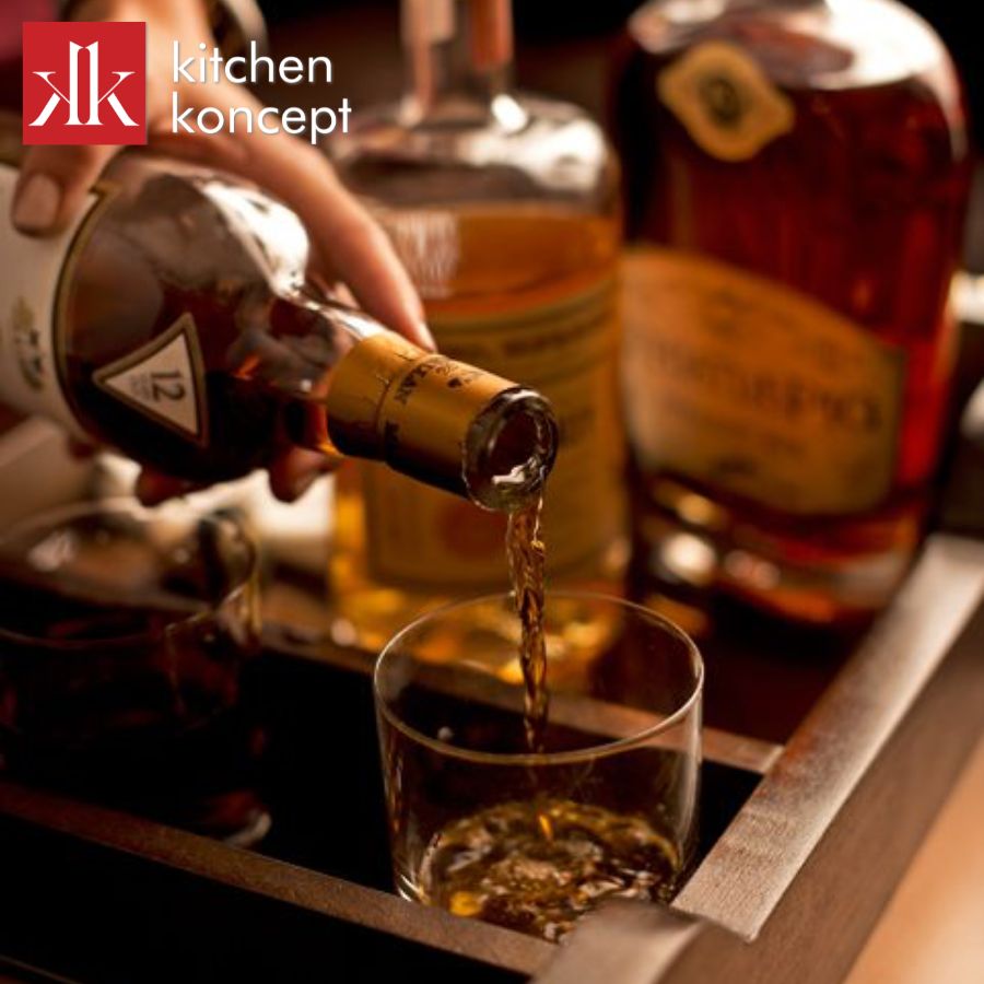 Chọn ly rượu theo dòng Whisky lâu năm