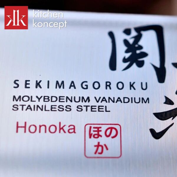 Chữ in khắc tinh xảo, rõ nét