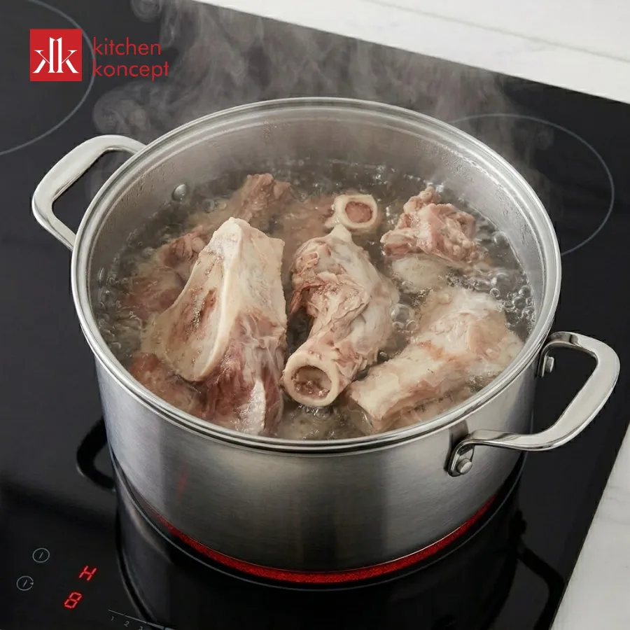 Sơ chế và chần xương bò bằng nồi inox