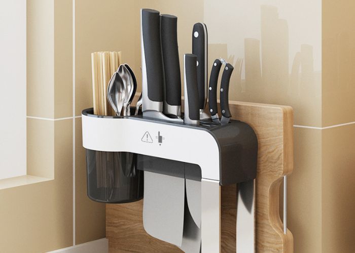 Để dao gọn gàng, đúng nơi quy định