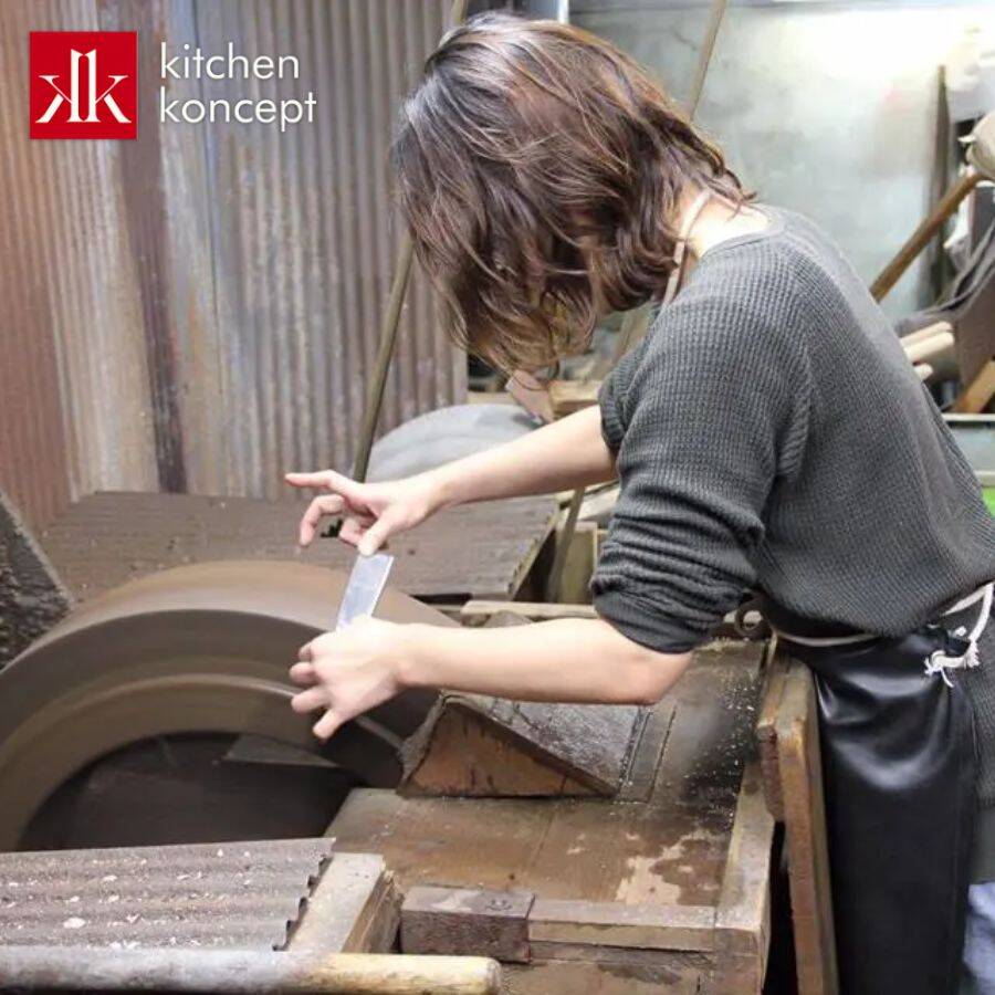 cách rèn dao của người Nhật