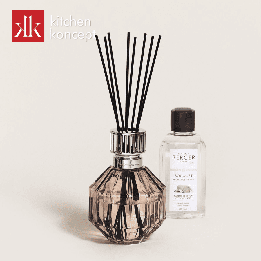 Khuếch tán tinh dầu bằng que