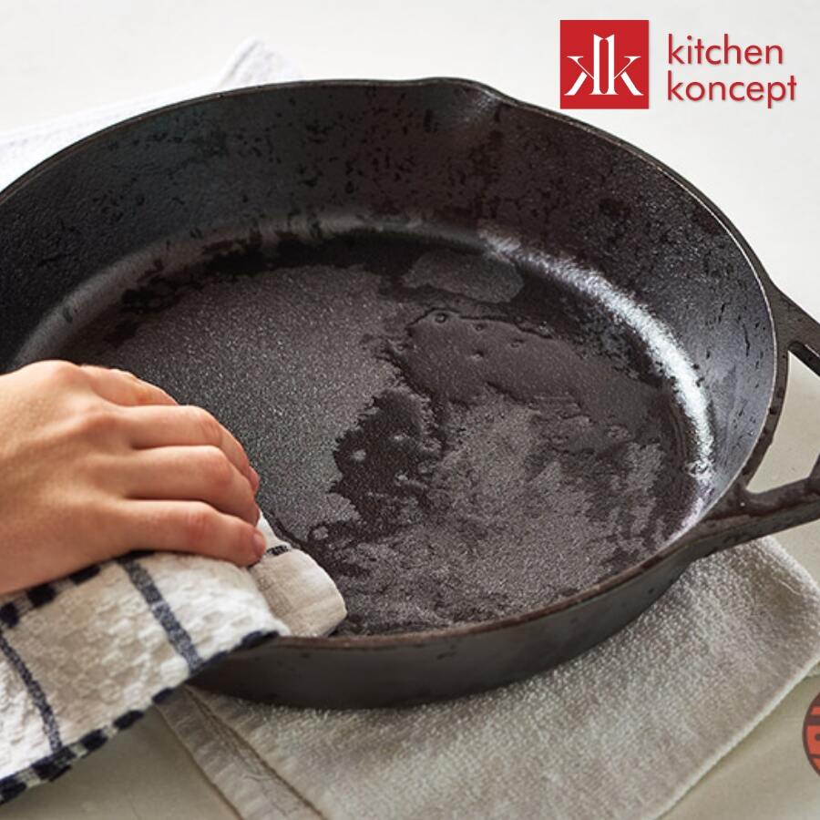 Chảo gang bị rỉ sét