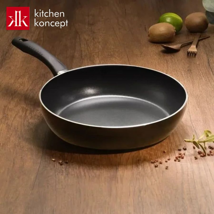 Lớp chống dính sẽ giúp thức ăn trượt nhẹ nhàng trên bề mặt chảo