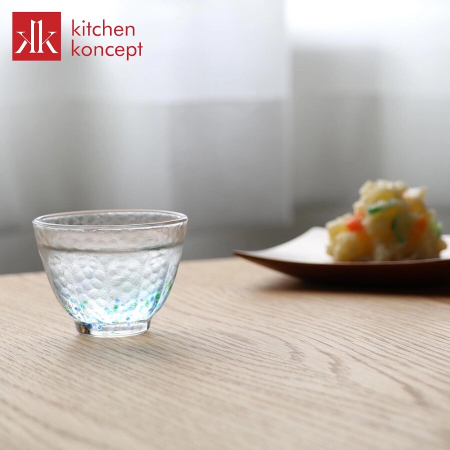 Ly thương hiệu ADERIA