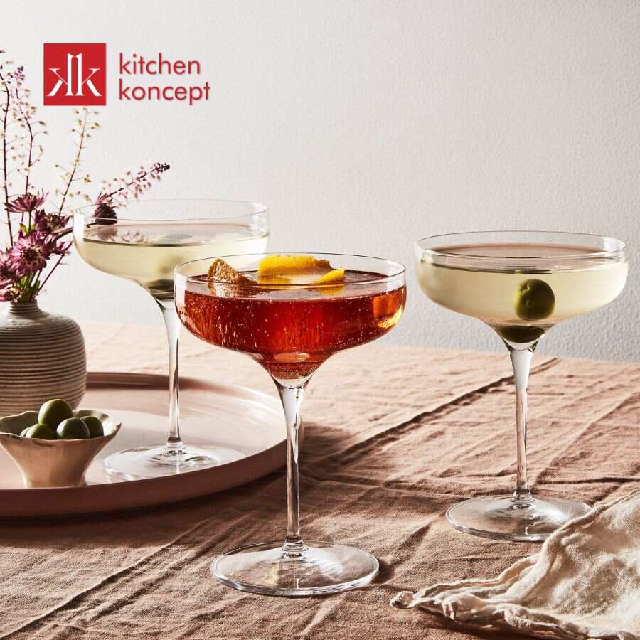 Ly Coupe được sử dụng để pha chế các loại cocktail cổ điển