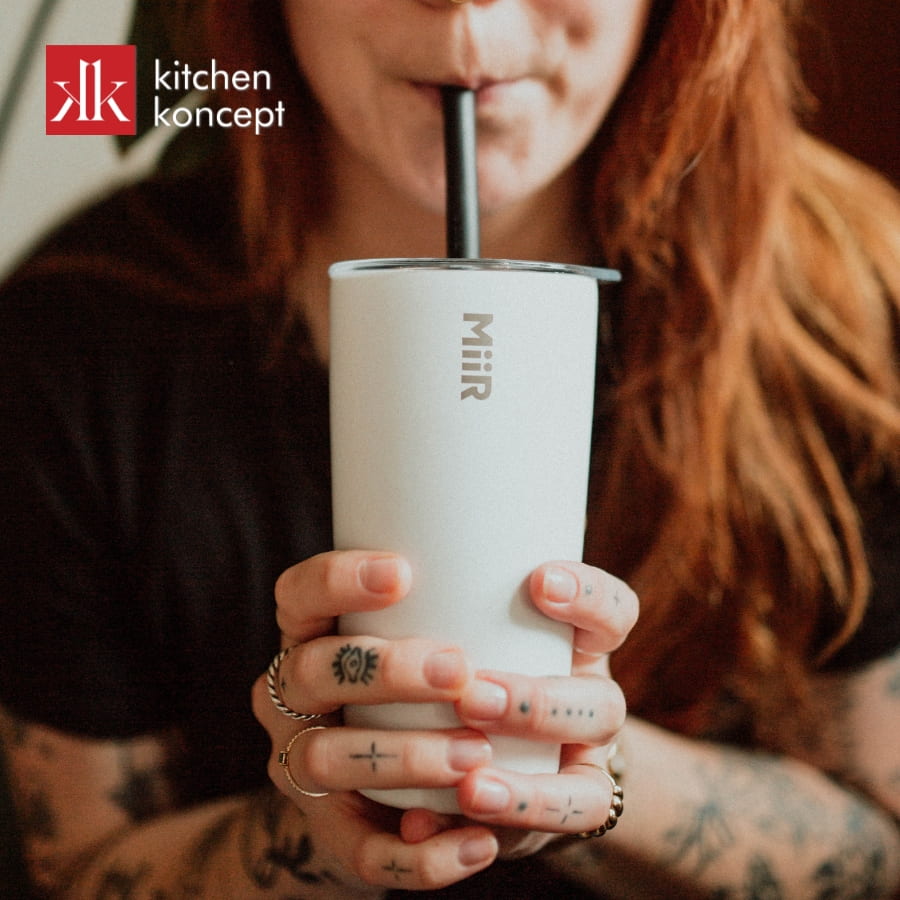 Ly giúp dễ dàng uống nước