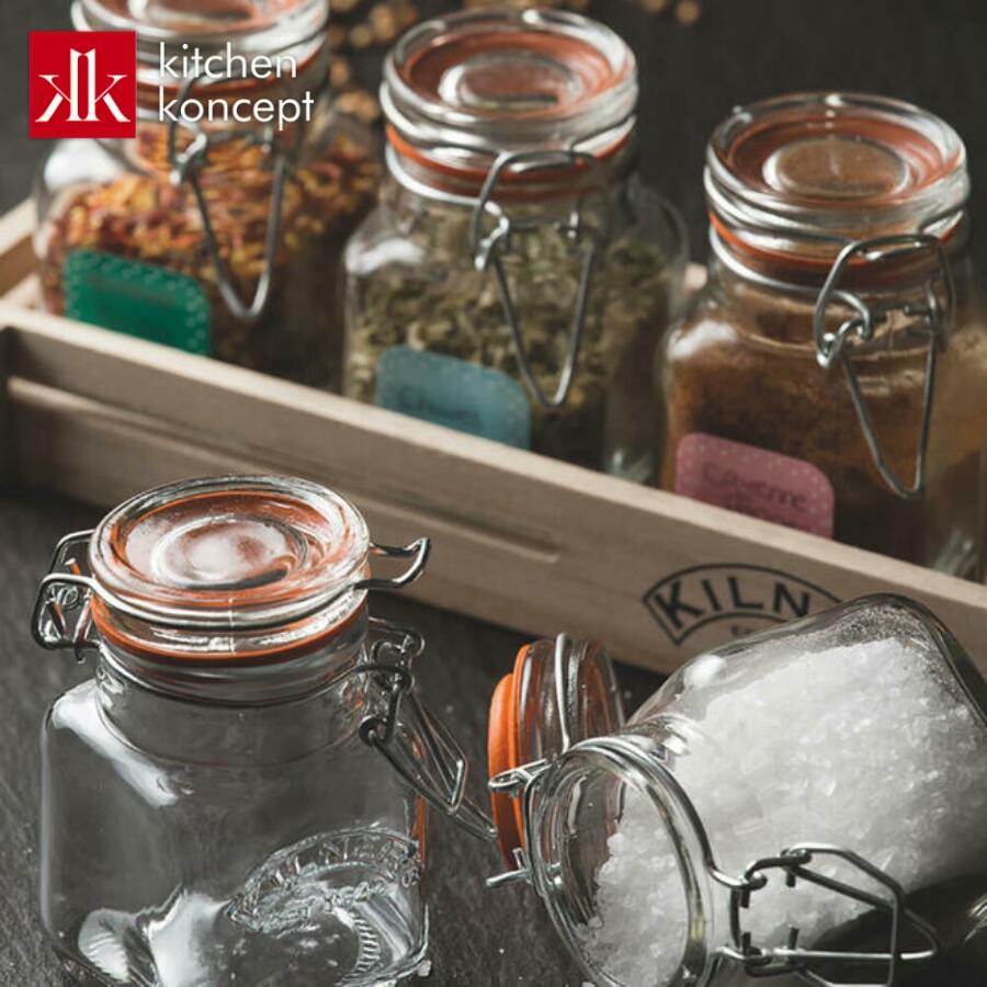 Cách chọn hũ đựng gia vị màu sáng giúp dễ dàng quan sát gia vị