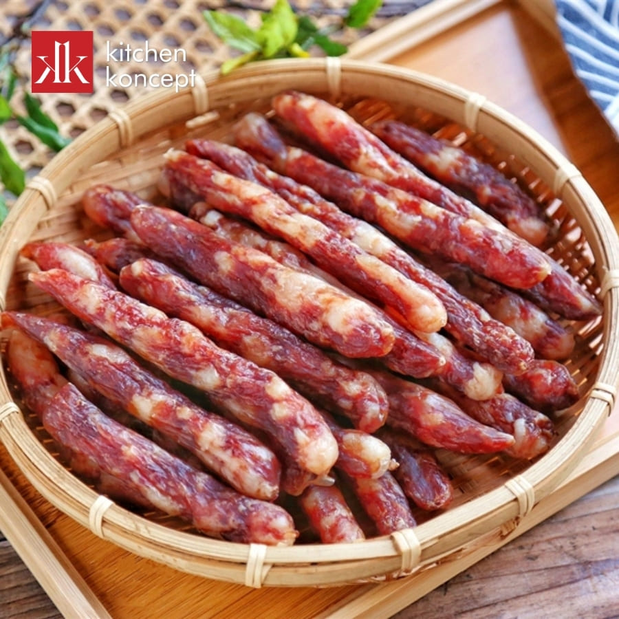 Phơi lạp xưởng khô vừa đủ
