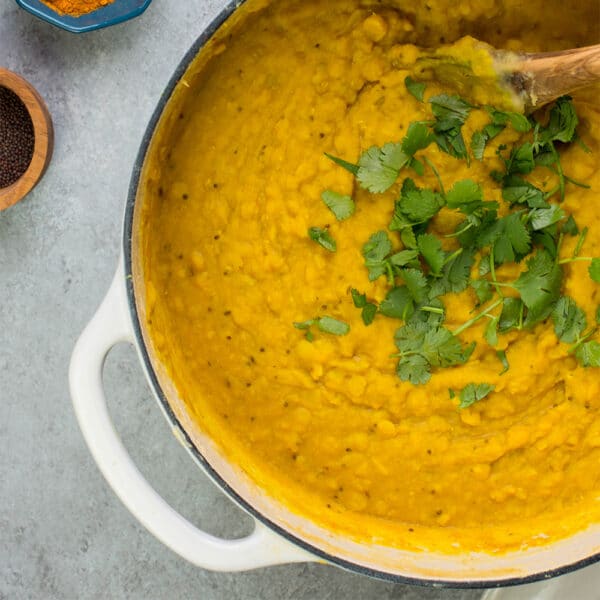 Nồi gang phủ men màu trắng