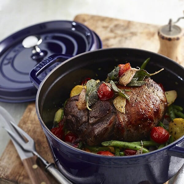 Staub - Nồi gang tròn màu xanh đen Nồi gang tròn màu xanh đen