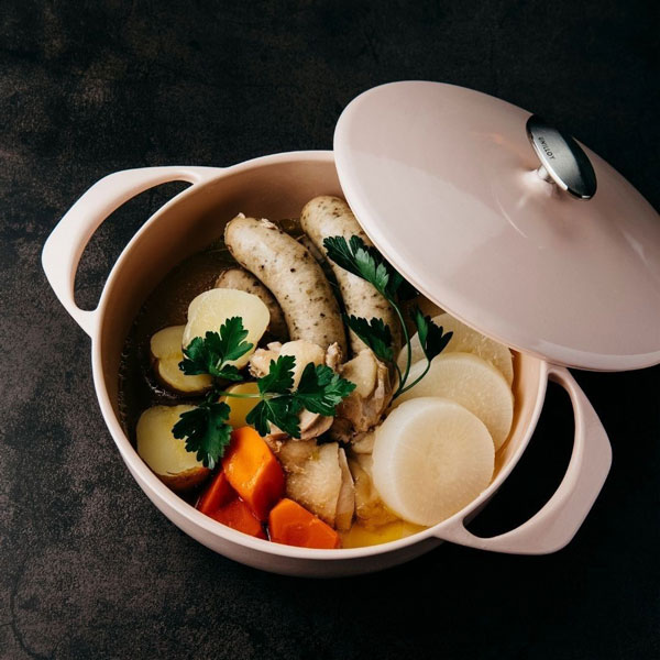 Nồi-gang-tráng-men-nhiều-tiện-ích