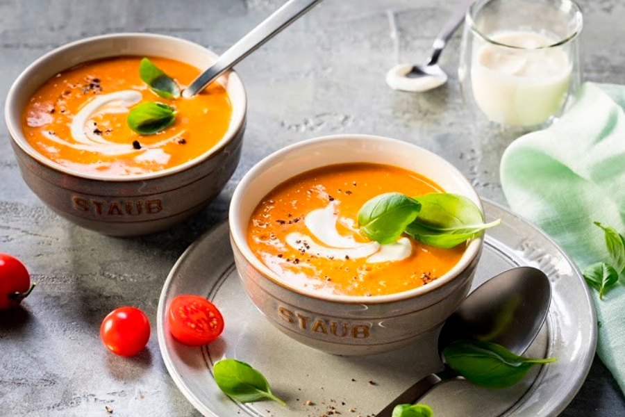 to-gom-phong-cach-kieu-phap