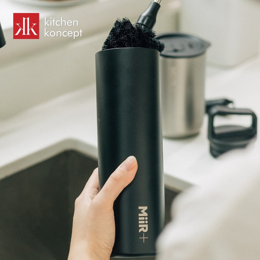 Vệ sinh bình giữ nhiệt thường xuyên