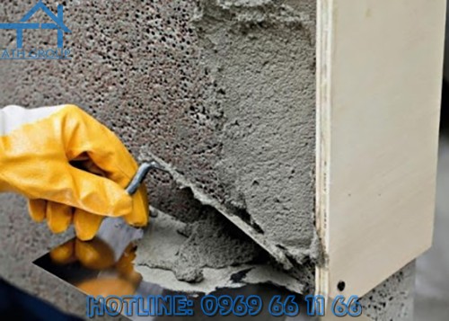 Compact RP 500 có độ dính tuyệt hảo, đặc biệt thích hợp để thi công trên trần và thẳng đứng.