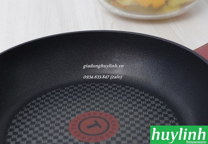 Chảo chiên chống dính đáy từ Tefal Character C6820275 21cm  5