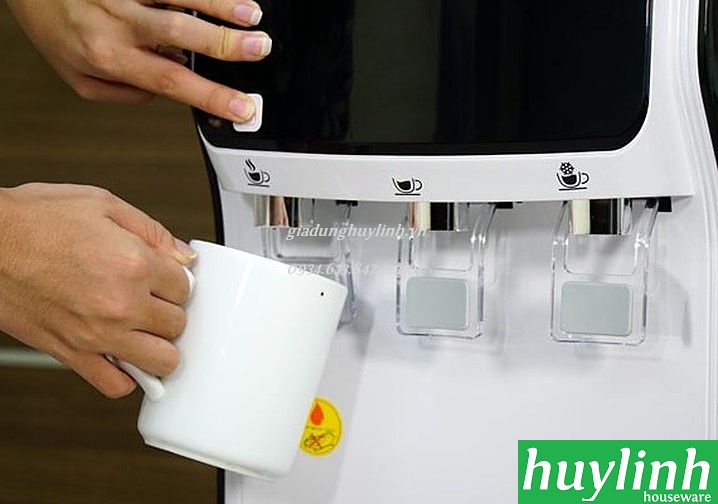 Máy lọc nước RO nóng lạnh Fujie WPD5300C - 3 vòi 3