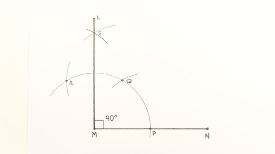Cách lấy góc vuông theo nguyên lý tam giác 3–4–5