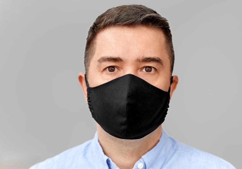 sử dụng và bảo quản khẩu trang đúng cách