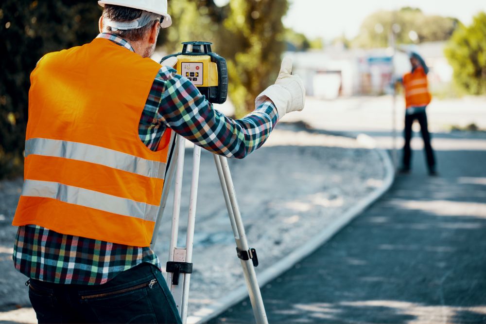 Cách lấy góc vuông bằng máy đo chuyên dụng
