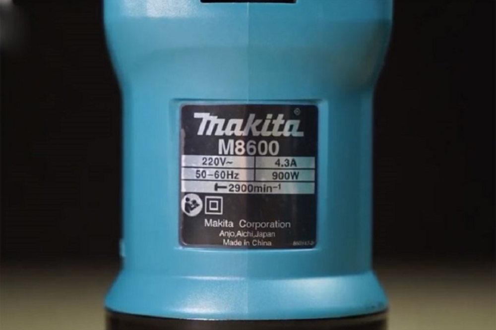 Makita M8600B