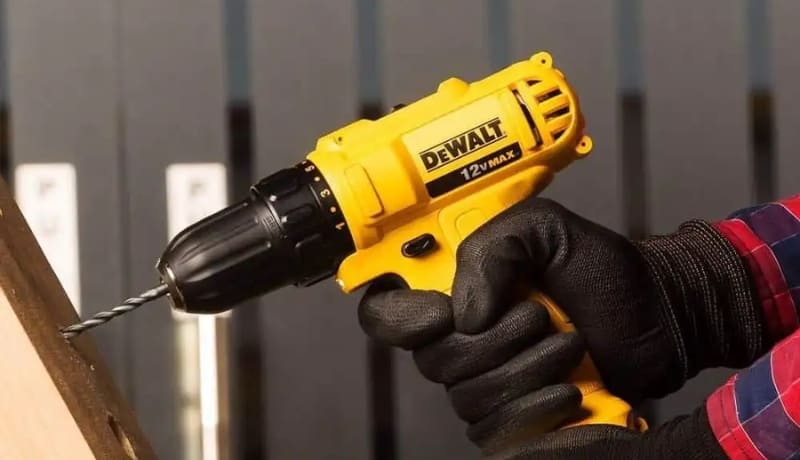Máy khoan pin thương hiệu Dewatt