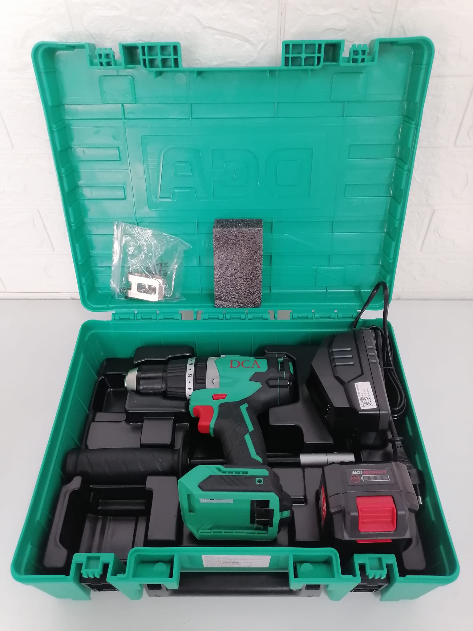 Máy khoan 3 chức năng dùng pin 20V DCA ADJZ03-13Z