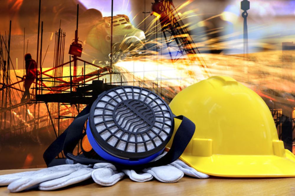 Tầm quan trọng an toàn lao động trong sản xuất cơ khí