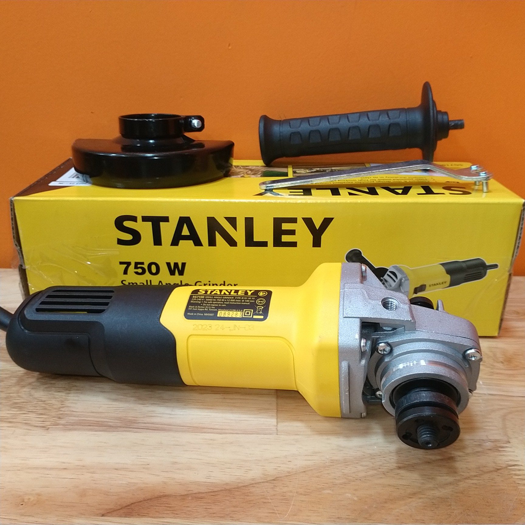 Thương hiệu máy mài Stanley