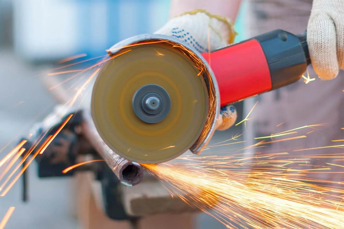 Tiêu Chí Chọn Mua Máy Cắt Phù Hợp