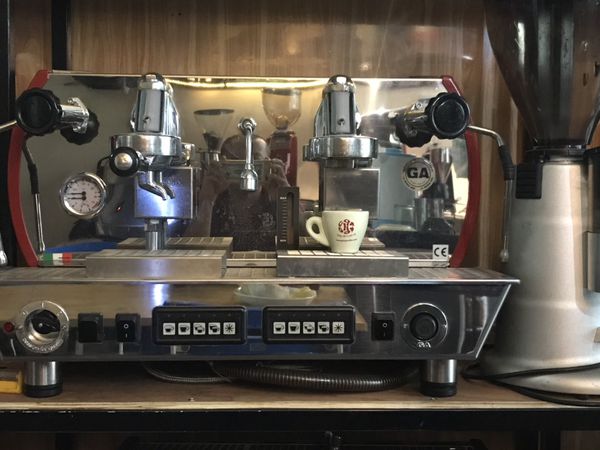 máy pha cà phê espresso tại nhà