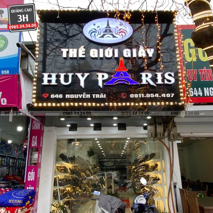 biển quảng cáo shop giày ấn tượng quảng cáo 3h