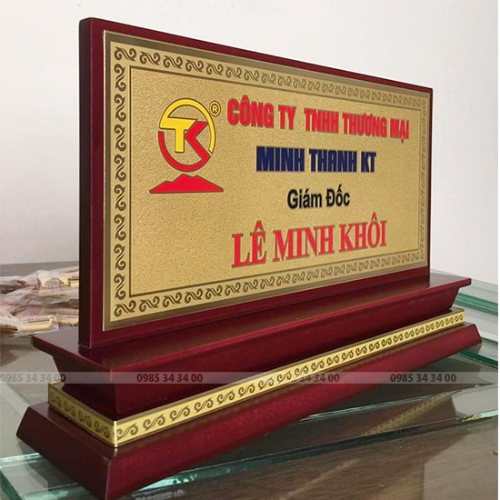biển chức danh gỗ